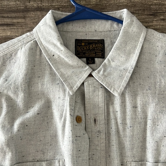 Lucky Brand - Men’s Button Down Shirt - Size Large - Picture 3 of 4